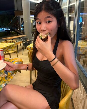Full leaked Aaomhelloo private onlyfans photo
