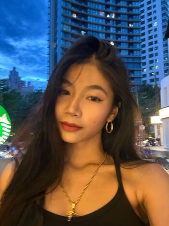 Full leaked Aaomhelloo private onlyfans photo