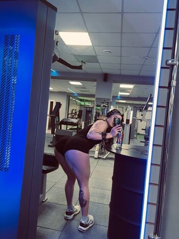 Full leaked Apollonchil private onlyfans photo