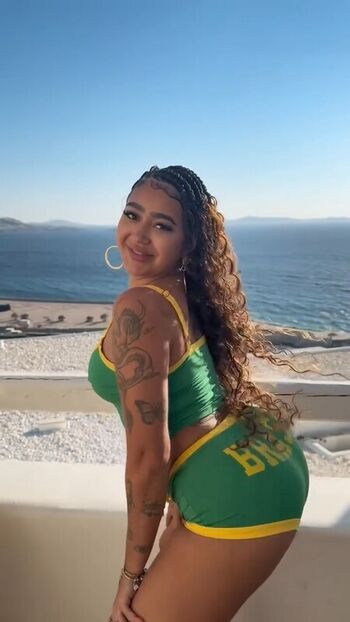 Full leaked Beca barreto private onlyfans photo