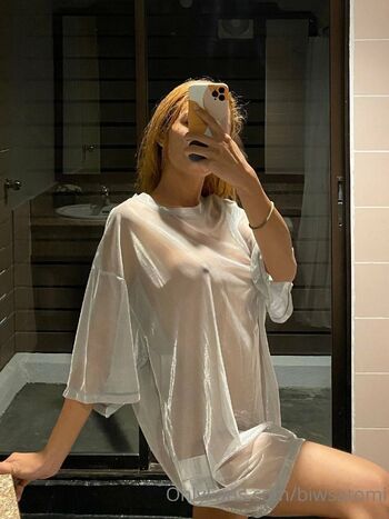 Full leaked Biwsatomi private onlyfans photo