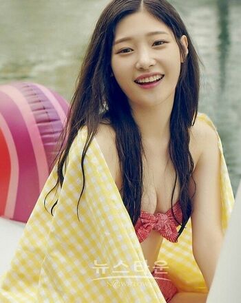 Chae Yeon
