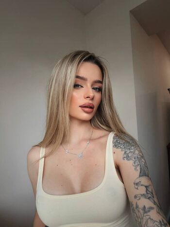 Full leaked Daxaxa private onlyfans photo