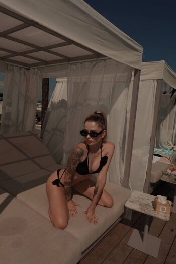 Full leaked Daxaxa private onlyfans photo