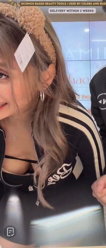 Full leaked Debbwie private onlyfans photo