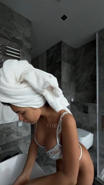 Full leaked Defendi diana private onlyfans photo