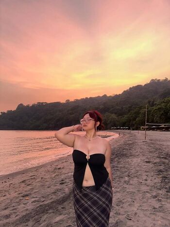 Full leaked Dvmyuna private onlyfans photo