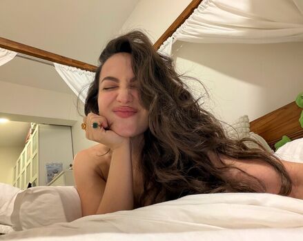 Full leaked Elli avrram private onlyfans photo