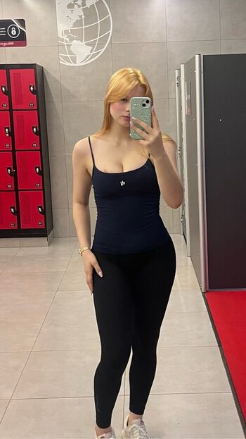 Full leaked Emilly pimentel private onlyfans photo