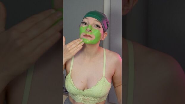 Full leaked Emily hopkins private onlyfans photo