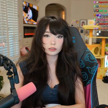 Full leaked Emiru private onlyfans photo