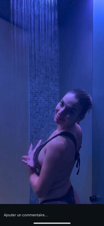 Full leaked Emmazoug private onlyfans photo