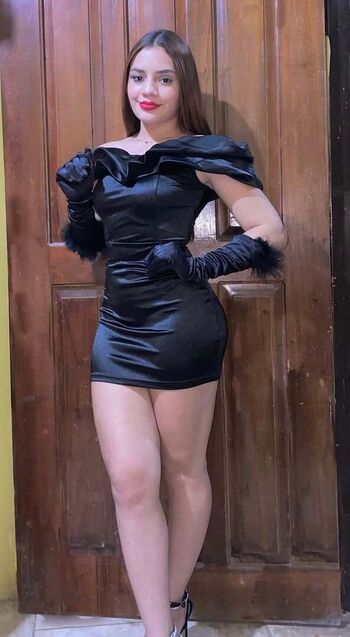 Full leaked Eslieromero private onlyfans photo