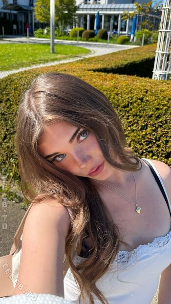 Full leaked Etiennee lng private onlyfans photo