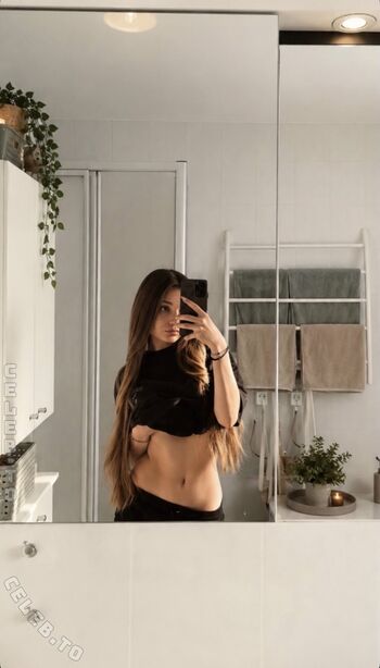 Full leaked Etiennee lng private onlyfans photo