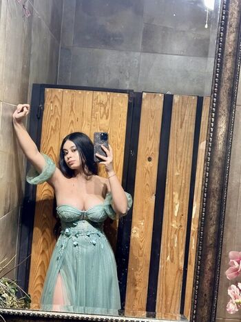 Full leaked Feersshii private onlyfans photo