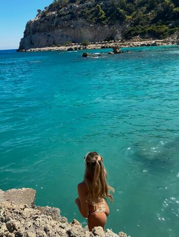 Full leaked Olencia private onlyfans photo