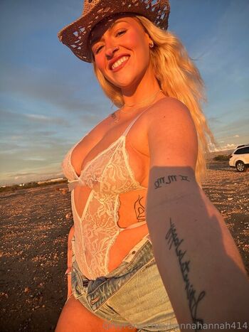 Full leaked Hannahannah private onlyfans photo