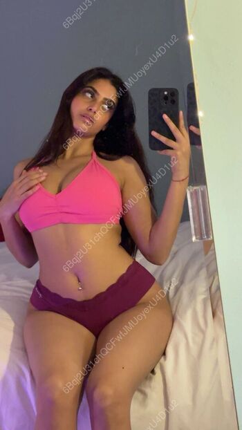 Full leaked Happy barot private onlyfans photo