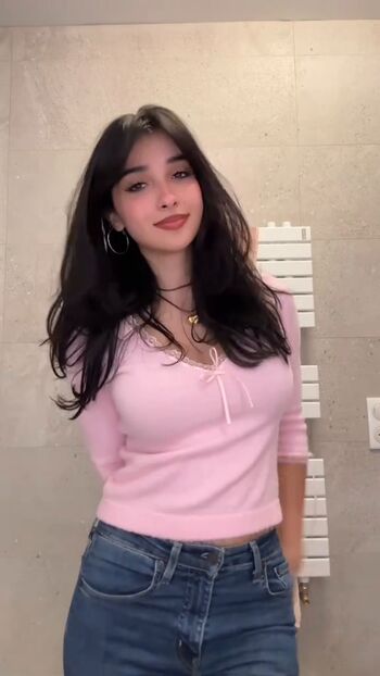 Full leaked Hawnie private onlyfans photo