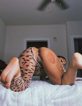Full leaked Helloomcfly private onlyfans photo