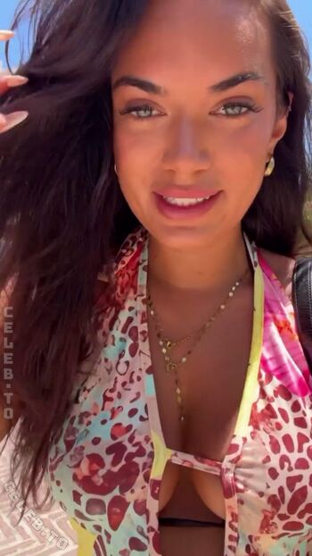 Full leaked Henna private onlyfans photo
