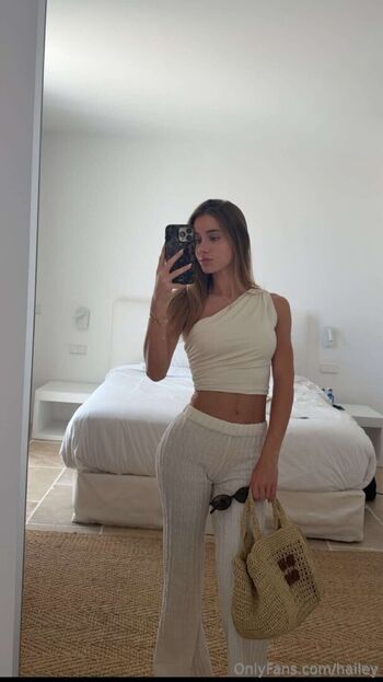 Full leaked Hiley grce private onlyfans photo