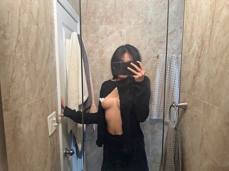 Full leaked Kikiiiru private onlyfans photo