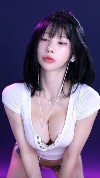 Full leaked Kim yu page private onlyfans photo