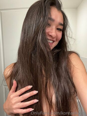 Full leaked Koreankums private onlyfans photo