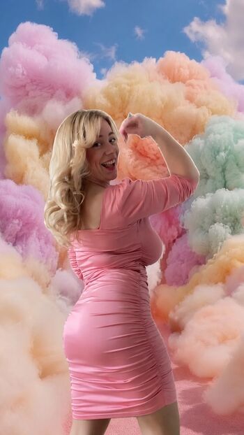 Full leaked Laura katz private onlyfans photo