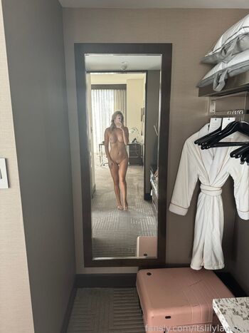 Full leaked Lily lawson private onlyfans photo