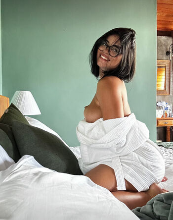 Full leaked Livvycherry private onlyfans photo