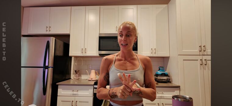 Full leaked Liz clay private onlyfans photo