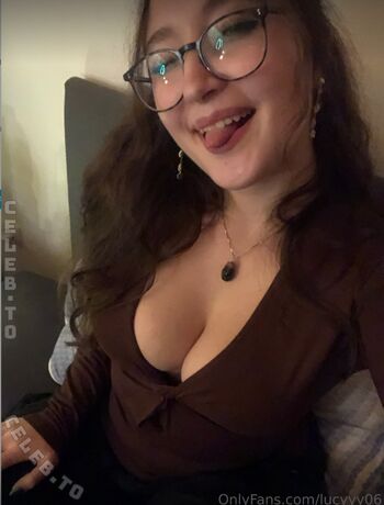 Full leaked Lucyyy  page private onlyfans photo