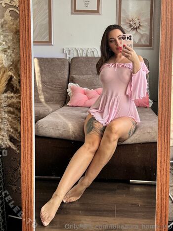 Full leaked Lunaaura private onlyfans photo