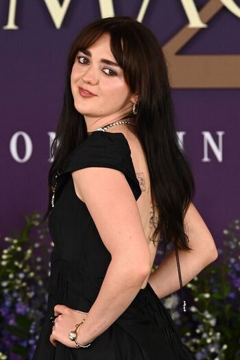 Full leaked Maisie williams private onlyfans photo