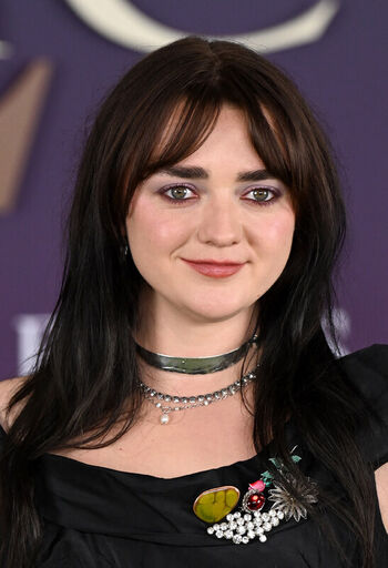Full leaked Maisie williams private onlyfans photo