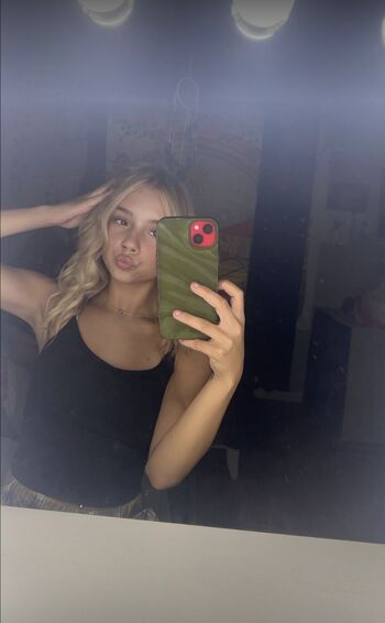 Full leaked Marlow private onlyfans photo