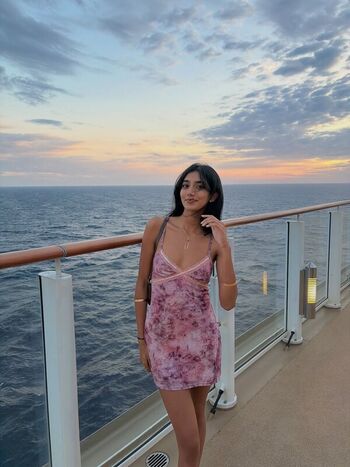 Full leaked Maya mayanalluri private onlyfans photo