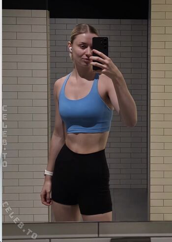Full leaked Merleperle private onlyfans photo