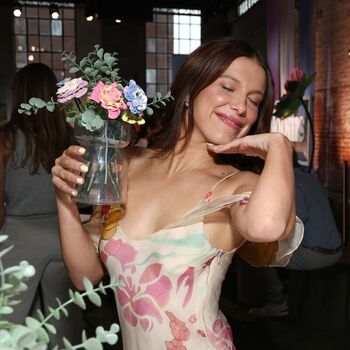 Full leaked Millie bobby brown private onlyfans photo