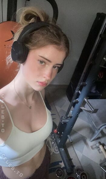 Full leaked Mira szalma private onlyfans photo