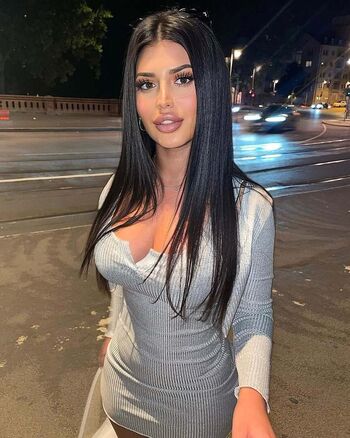 Full leaked Miriamyva page private onlyfans photo