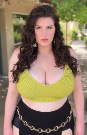 Full leaked Moxymary private onlyfans photo