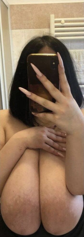Mxmmytina