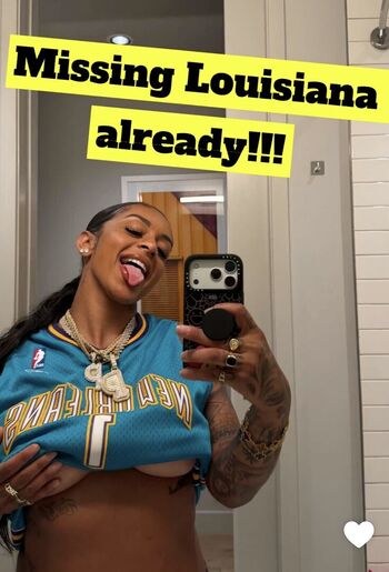 Full leaked Paigey cakey private onlyfans photo