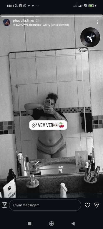 Full leaked Phavolla private onlyfans photo
