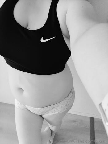 Full leaked Piksuli private onlyfans photo