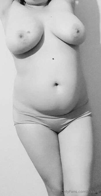 Full leaked Piksuli private onlyfans photo